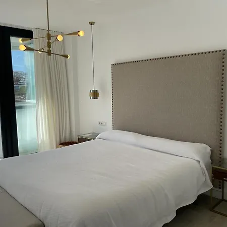 Piso En Castillo Sohail Apartman *